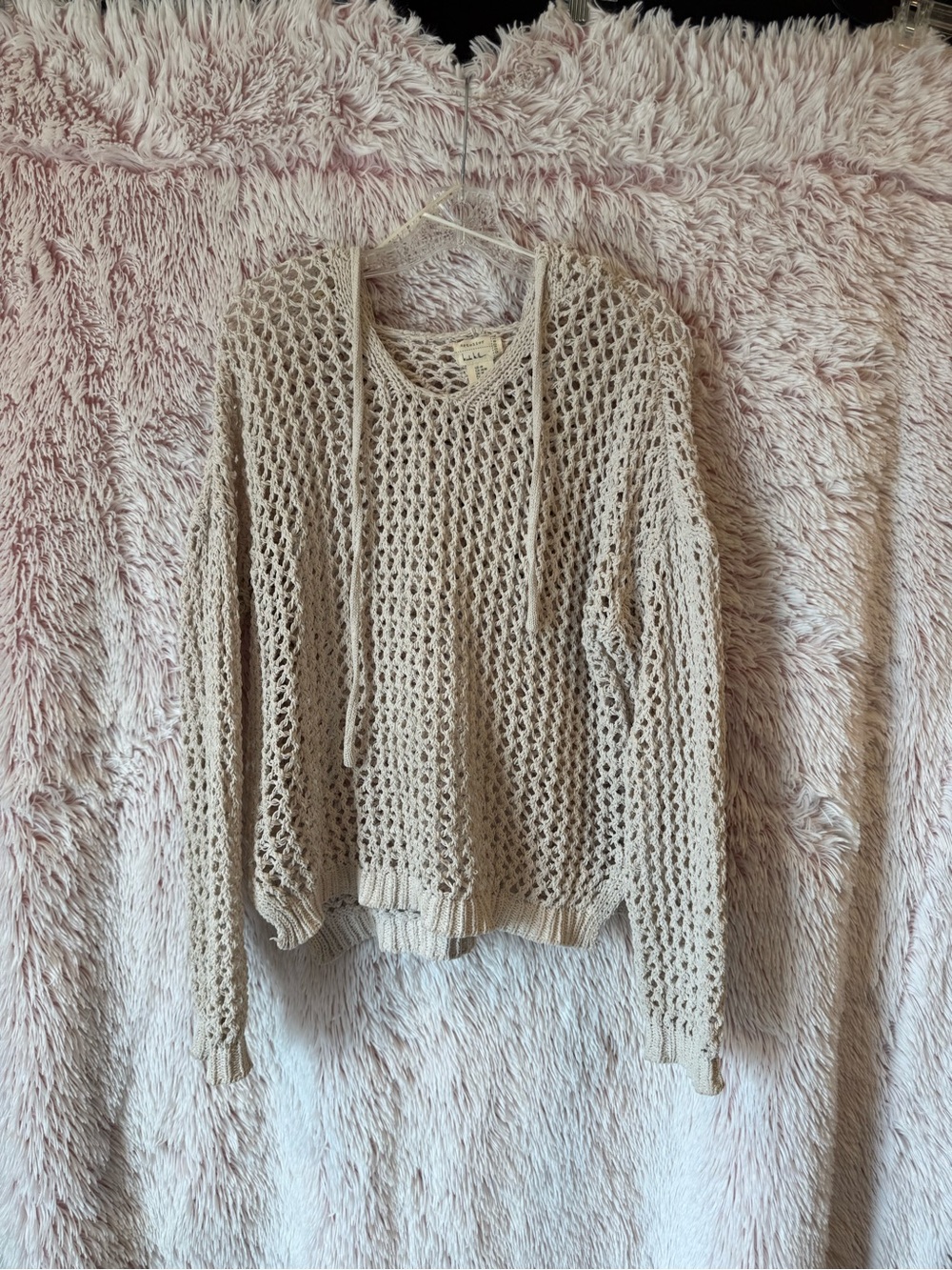 Nicole Miller Open-Knit Scoop Neck Sweater in Light Beige